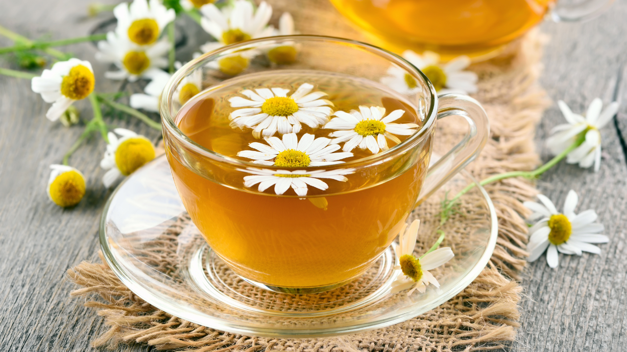 Chamomile Tea: Nature’s Answer to Stress and Sleepless Nights